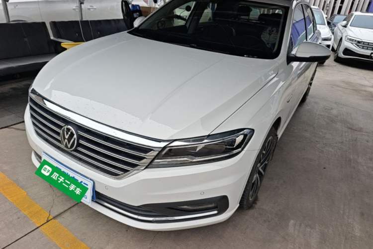 Used Volkswagen Lavida 2021 280TSI DSG Luxury Edition Guazi used car, China used car export, Used car for sale, Used  cars, Cheapest cars for sale