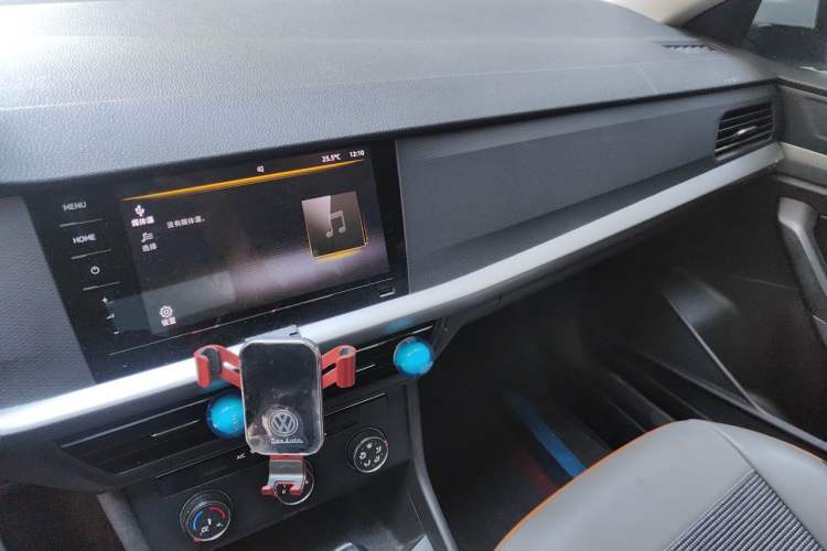 Used Volkswagen Lavida 2021 1.5L Automatic Fashion Edition Audio And AC Panel