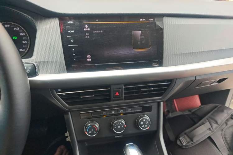 Used Volkswagen Lavida 2021 1.5L Automatic Fashion Edition Audio And AC Panel