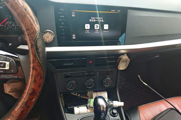 Used Volkswagen Lavida 2021 1.5L Automatic Fashion Edition Audio And AC Panel