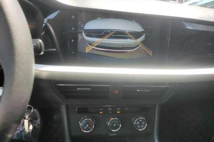 Used Volkswagen Lavida 2021 280TSI DSG Comfort Edition Audio And AC Panel