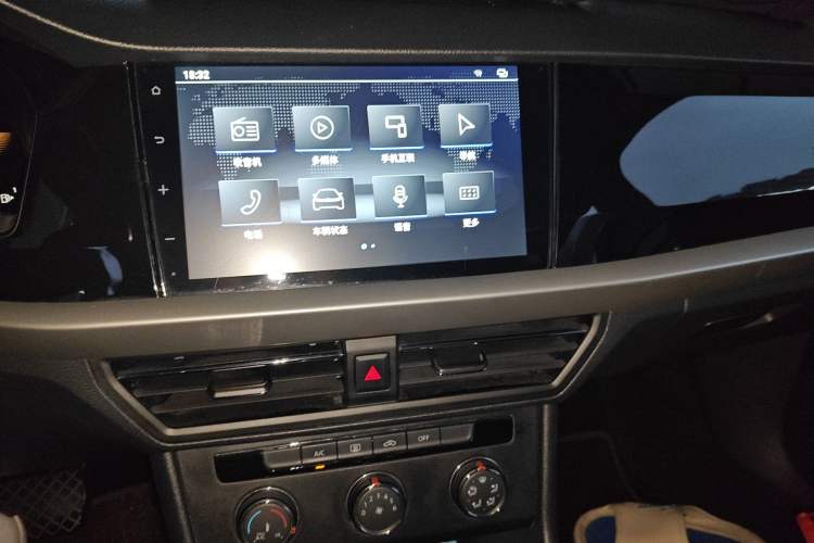 Used Volkswagen Lavida 2021 1.5L Automatic Vision Edition Audio And AC Panel