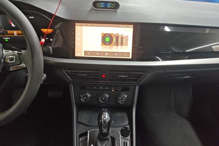 Used Volkswagen Lavida 2021 280TSI DSG Comfort Edition Audio And AC Panel