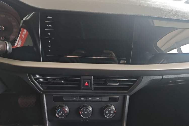 Used Volkswagen Lavida 2021 280TSI DSG Comfort Edition Audio And AC Panel