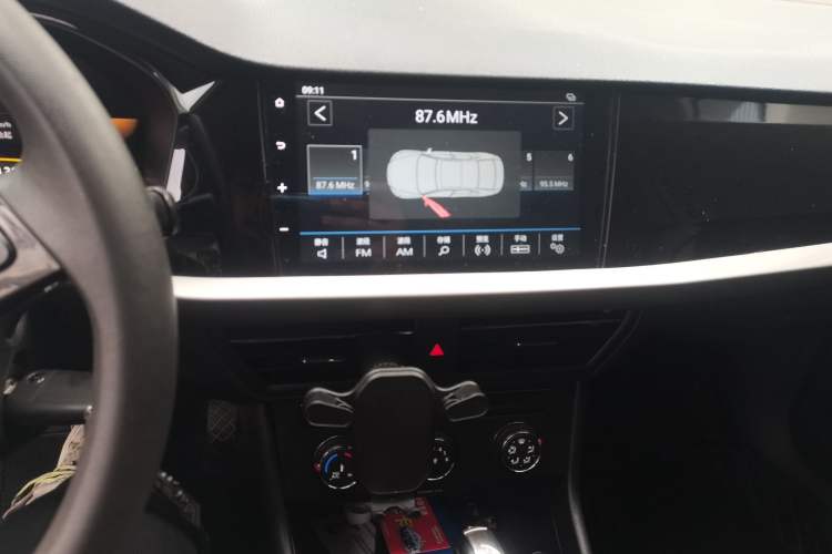 Used Volkswagen Lavida 2021 1.5L Automatic Comfort Edition Audio And AC Panel