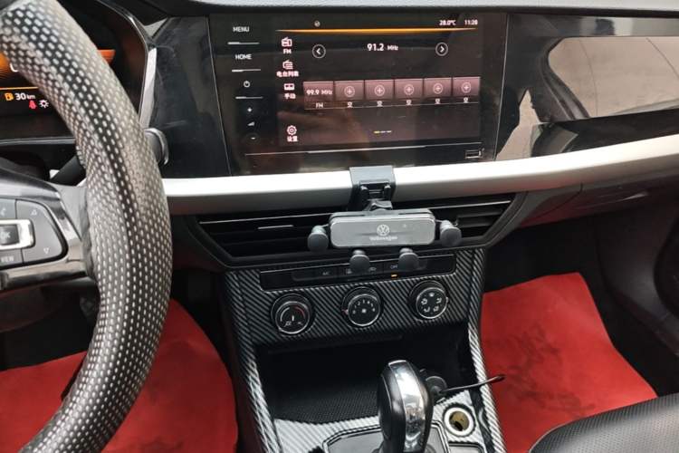 Used Volkswagen Lavida 2021 1.5L Automatic Comfort Edition Audio And AC Panel