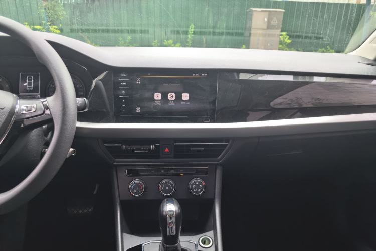 Used Volkswagen Lavida 2021 280TSI DSG Comfort Edition Audio And AC Panel
