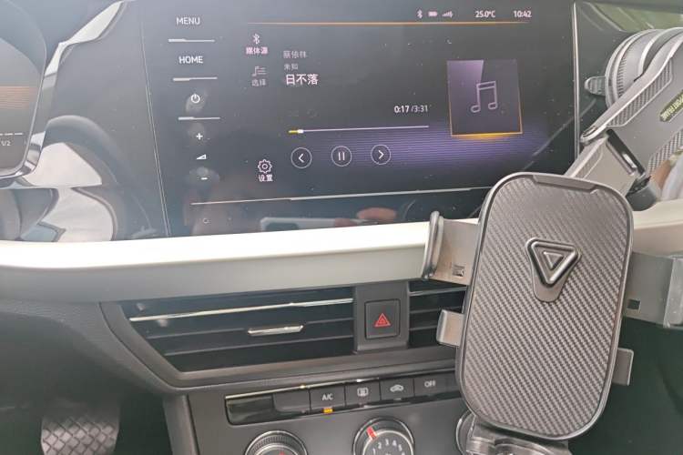 Used Volkswagen Lavida 2021 1.5L Automatic Comfort Edition Audio And AC Panel
