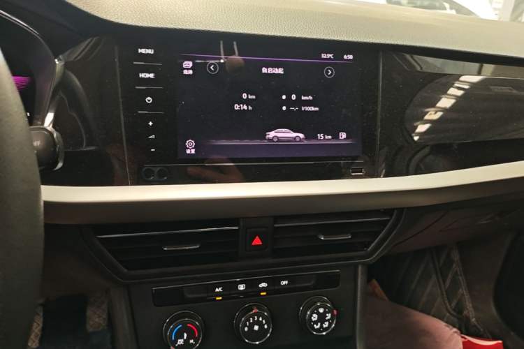 Used Volkswagen Lavida 2021 1.5L Automatic Comfort Edition Audio And AC Panel
