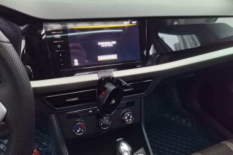 Used Volkswagen Lavida 2021 280TSI DSG Comfort Edition Audio And AC Panel
