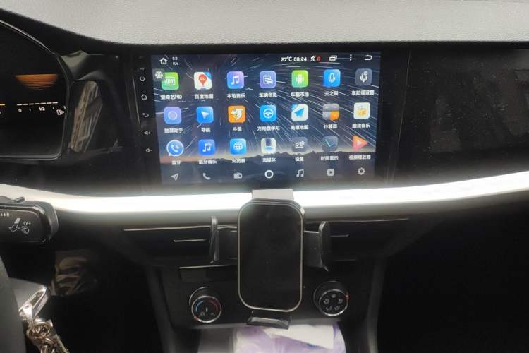 Used Volkswagen Lavida 2021 280TSI DSG Comfort Edition Audio And AC Panel