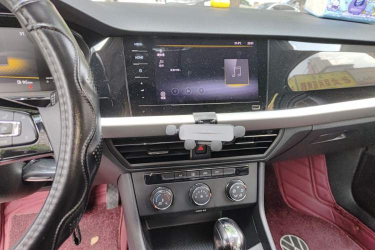 Used Volkswagen Lavida 2021 1.5L Automatic Vision Edition Audio And AC Panel