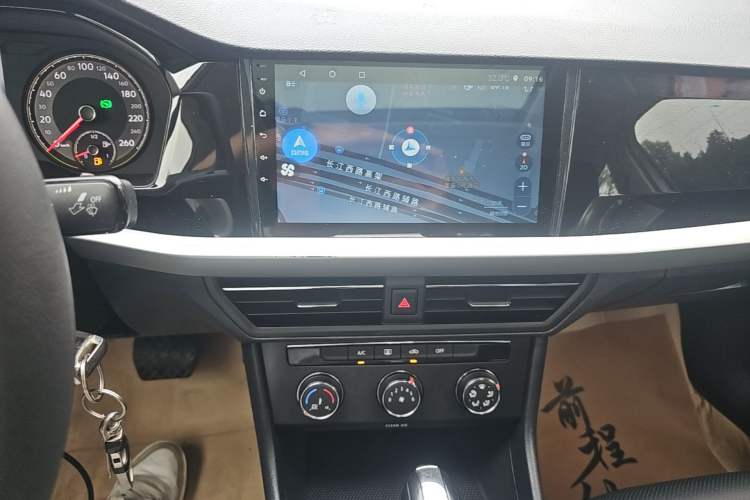 Used Volkswagen Lavida 2021 1.5L Automatic Comfort Edition Audio And AC Panel