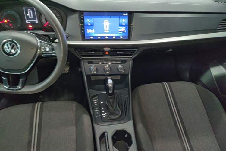 Used Volkswagen Lavida 2021 1.5L Automatic Fashion Edition Audio And AC Panel