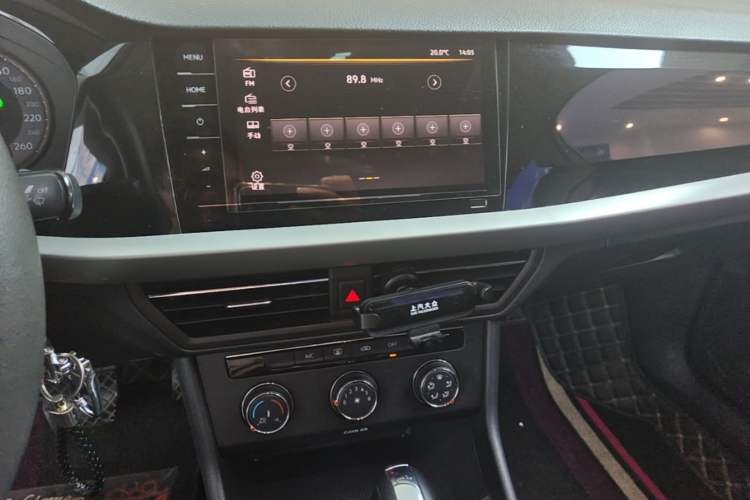 Used Volkswagen Lavida 2021 1.5L Automatic Comfort Edition Audio And AC Panel