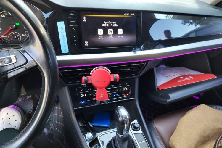 Used Volkswagen Lavida 2021 280TSI DSG Luxury Edition Audio And AC Panel