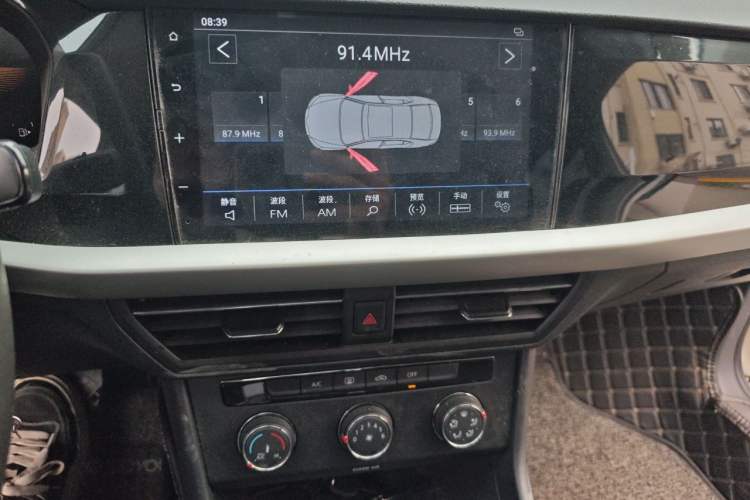 Used Volkswagen Lavida 2021 1.5L Automatic Comfort Edition Audio And AC Panel