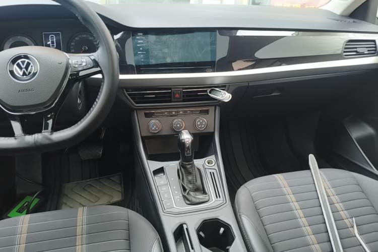 Used Volkswagen Lavida 2021 280TSI DSG Comfort Edition Audio And AC Panel