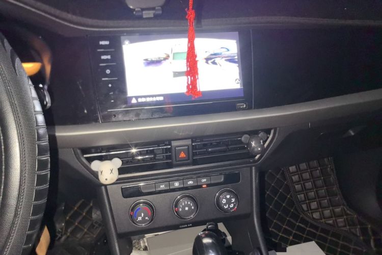Used Volkswagen Lavida 2021 280TSI DSG Comfort Edition Audio And AC Panel