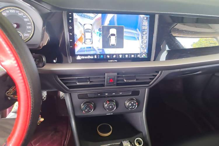 Used Volkswagen Lavida 2021 1.5L Automatic Comfort Edition Audio And AC Panel
