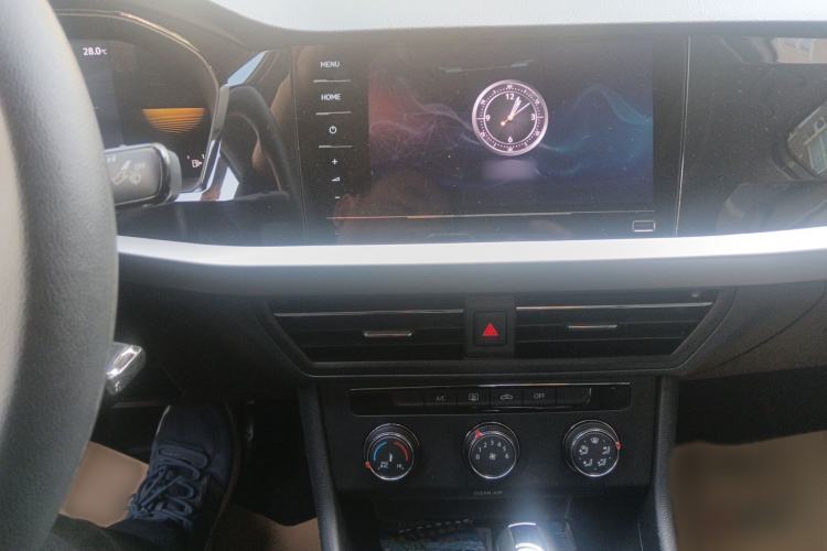 Used Volkswagen Lavida 2021 1.5L Automatic Comfort Edition Audio And AC Panel