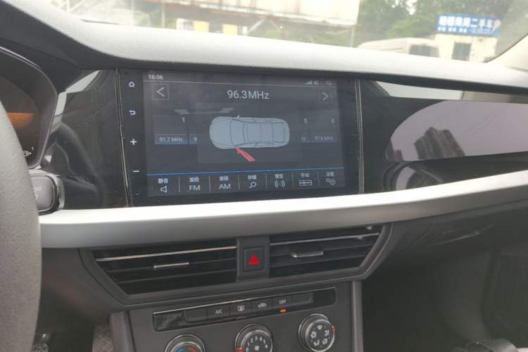 Used Volkswagen Lavida 2021 280TSI DSG Comfort Edition Audio And AC Panel