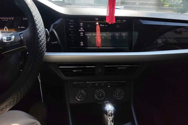 Used Volkswagen Lavida 2021 280TSI DSG Comfort Edition Audio And AC Panel