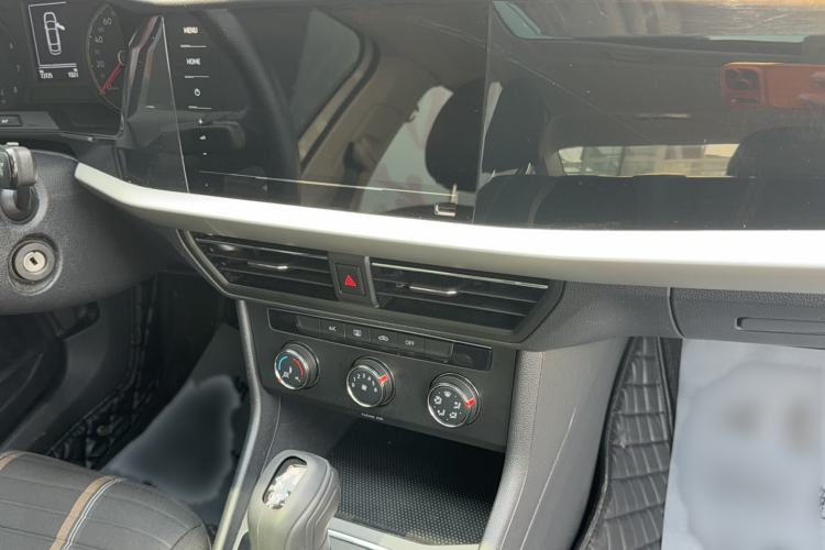 Used Volkswagen Lavida 2021 280TSI DSG Comfort Edition Audio And AC Panel