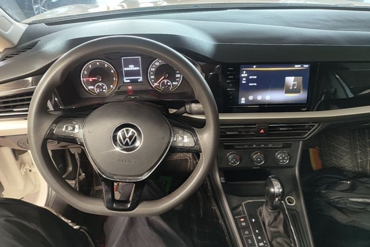 Used Volkswagen Lavida 2021 280TSI DSG Comfort Edition Center Console