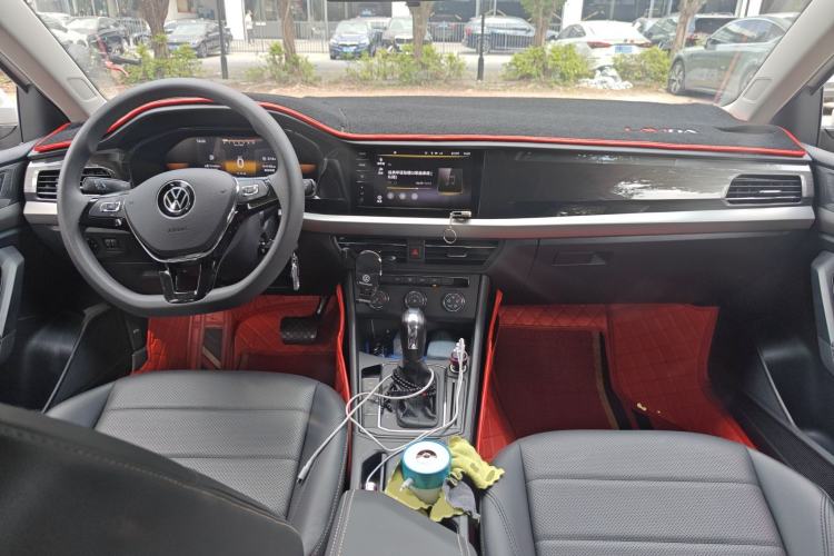 Used Volkswagen Lavida 2021 1.5L Automatic Comfort Edition Center Console