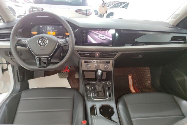 Used Volkswagen Lavida 2021 1.5L Automatic Comfort Edition Center Console