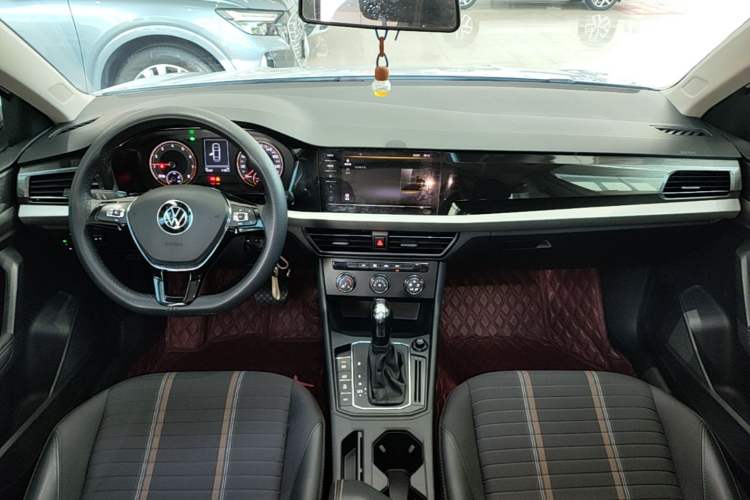 Used Volkswagen Lavida 2021 280TSI DSG Comfort Edition Center Console