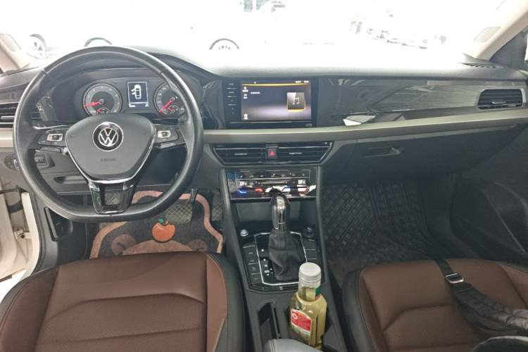 Used Volkswagen Lavida 2021 280TSI DSG Luxury Edition Center Console