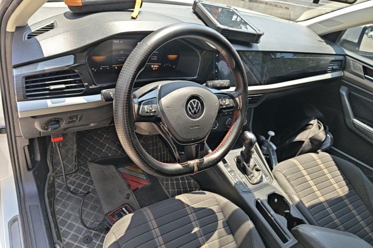 Used Volkswagen Lavida 2021 280TSI DSG Comfort Edition Center Console