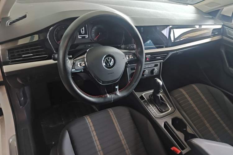 Used Volkswagen Lavida 2021 280TSI DSG Comfort Edition Center Console
