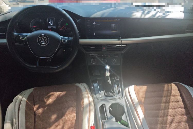 Used Volkswagen Lavida 2021 1.5L Automatic Comfort Edition Center Console