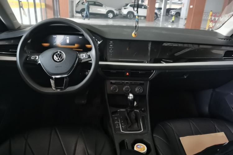 Used Volkswagen Lavida 2021 1.5L Automatic Comfort Edition Center Console