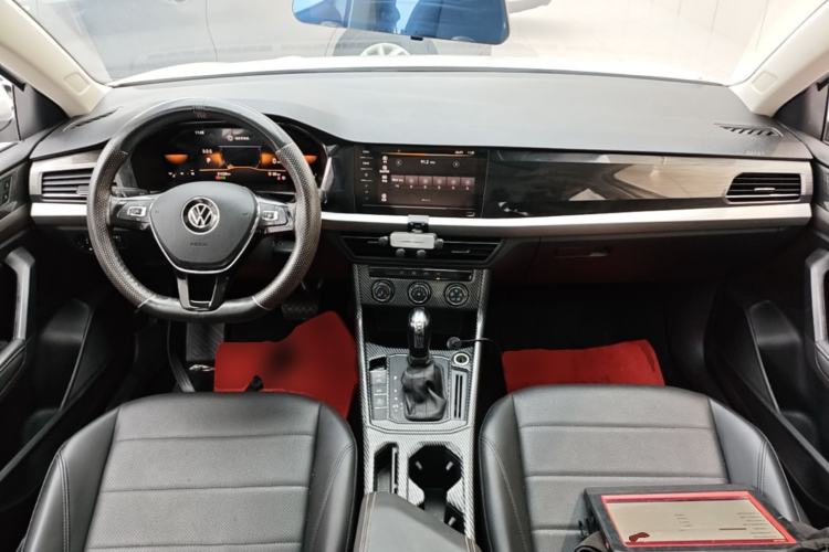 Used Volkswagen Lavida 2021 1.5L Automatic Comfort Edition Center Console