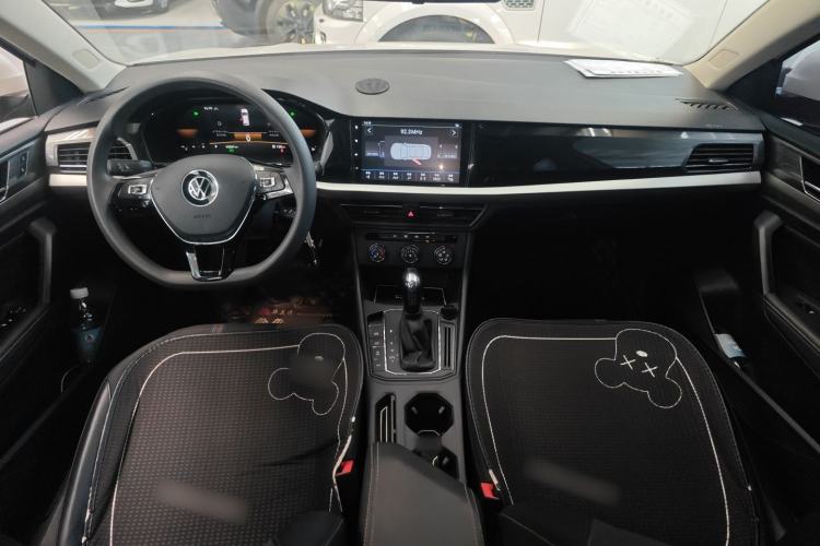 Used Volkswagen Lavida 2021 280TSI DSG Comfort Edition Center Console