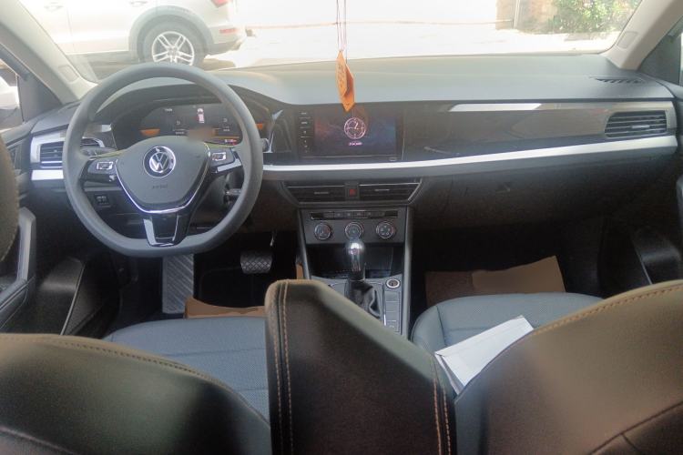 Used Volkswagen Lavida 2021 1.5L Automatic Comfort Edition Center Console