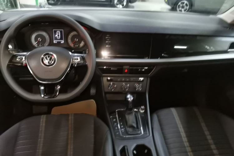 Used Volkswagen Lavida 2021 280TSI DSG Comfort Edition Center Console