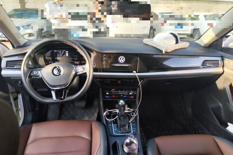 Used Volkswagen Lavida 2021 280TSI DSG Luxury Edition Center Console