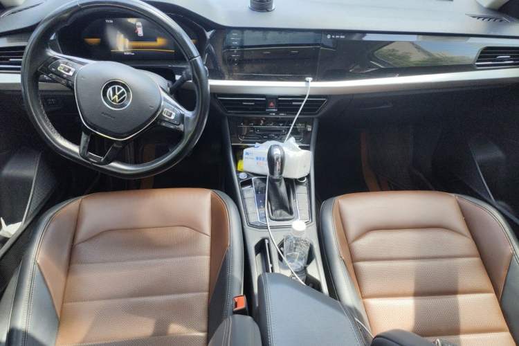 Used Volkswagen Lavida 2021 280TSI DSG Luxury Edition Center Console
