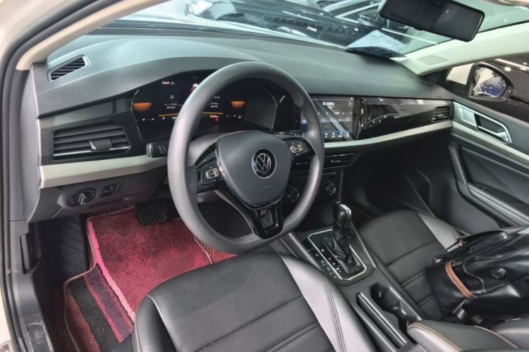 Used Volkswagen Lavida 2021 280TSI DSG Comfort Edition Center Console