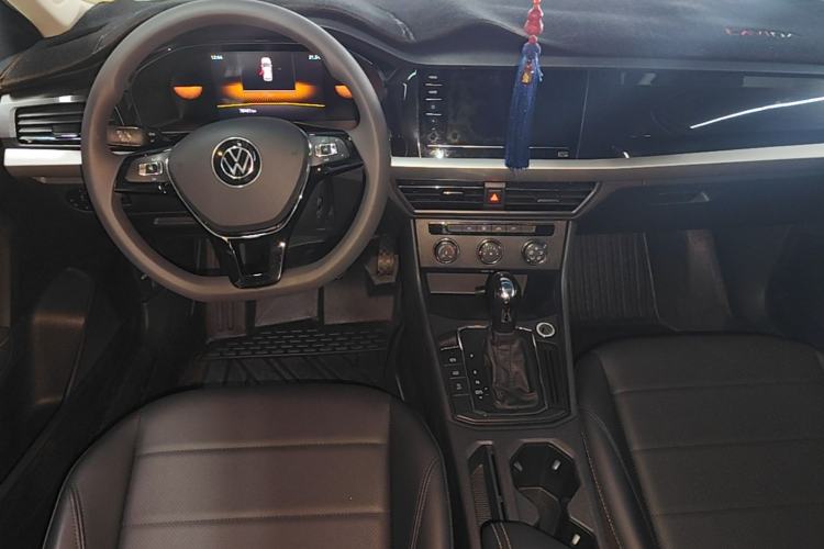 Used Volkswagen Lavida 2021 1.5L Automatic Comfort Edition Center Console