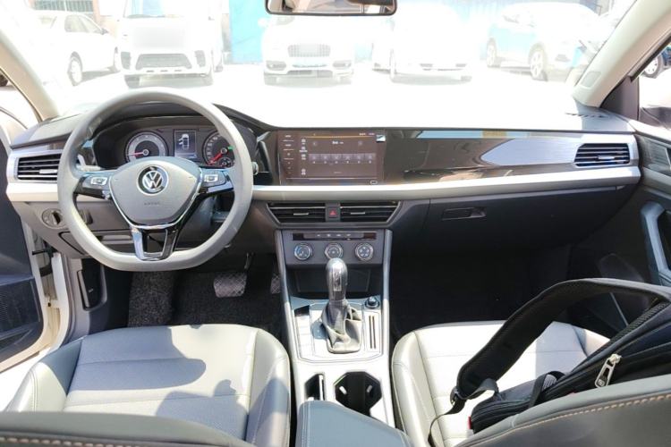 Used Volkswagen Lavida 2021 1.5L Automatic Comfort Edition Center Console