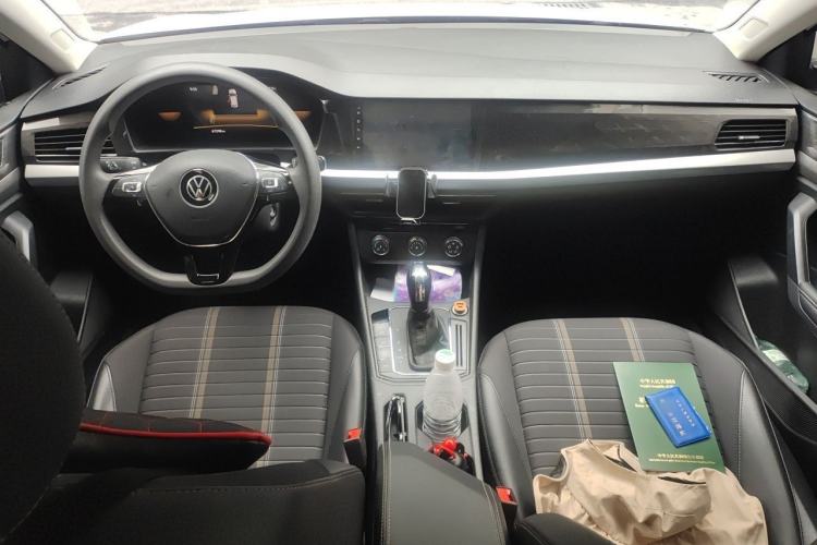 Used Volkswagen Lavida 2021 280TSI DSG Comfort Edition Center Console