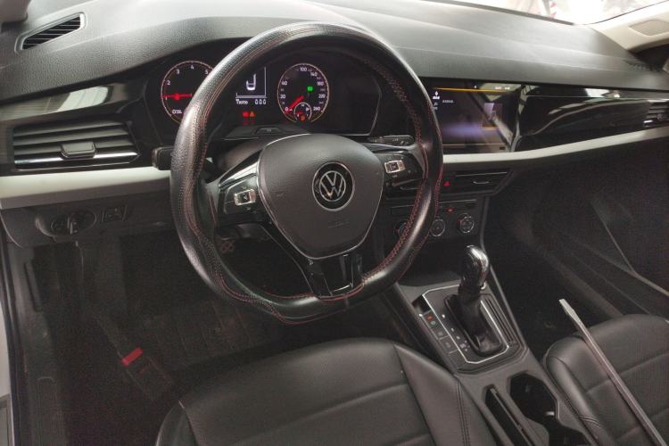 Used Volkswagen Lavida 2021 1.5L Automatic Comfort Edition Center Console