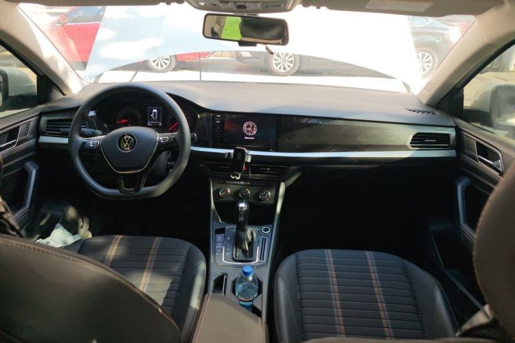 Used Volkswagen Lavida 2021 1.5L Automatic Vision Edition Center Console