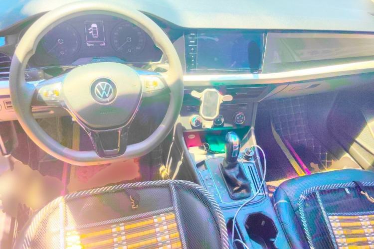 Used Volkswagen Lavida 2021 1.5L Automatic Vision Edition Center Console